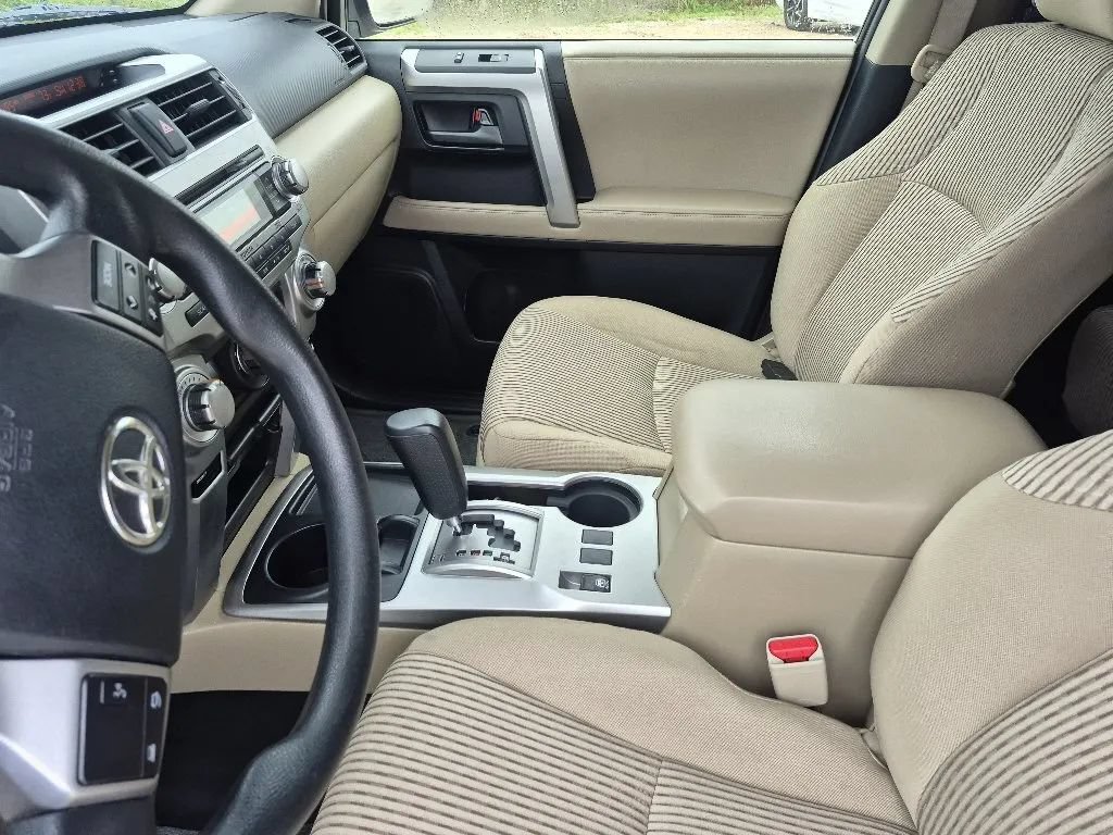 Used 2013 Toyota 4Runner SR5 RWD image 14