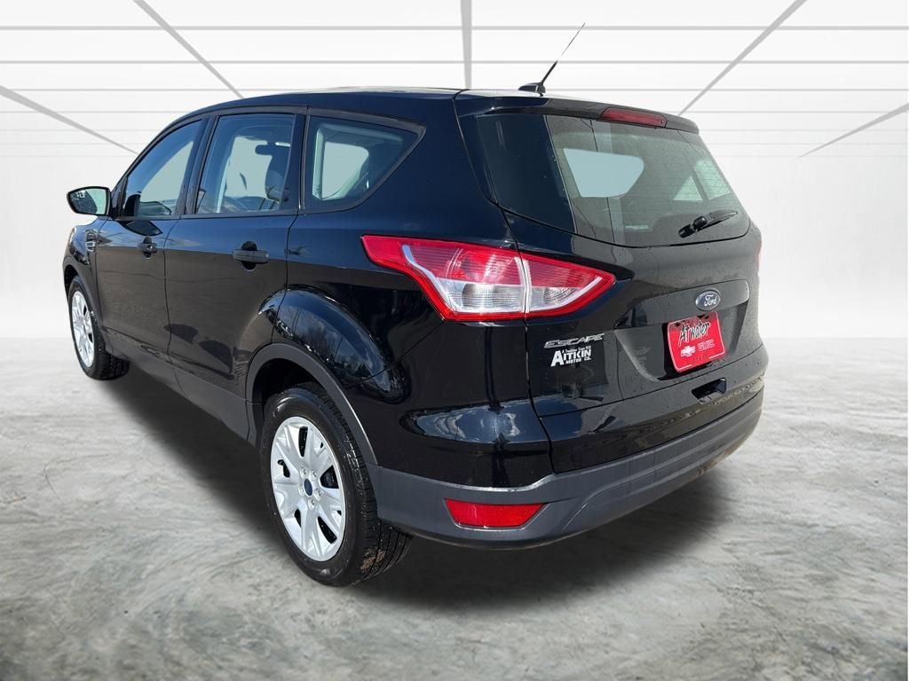 Used 2016 Ford Escape S image 3