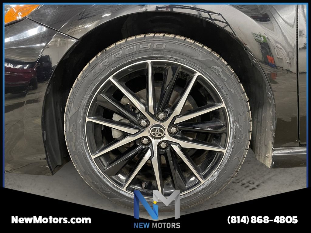 Used 2022 Toyota Camry SE w/ Cold Weather Package AWD/4WD image 14