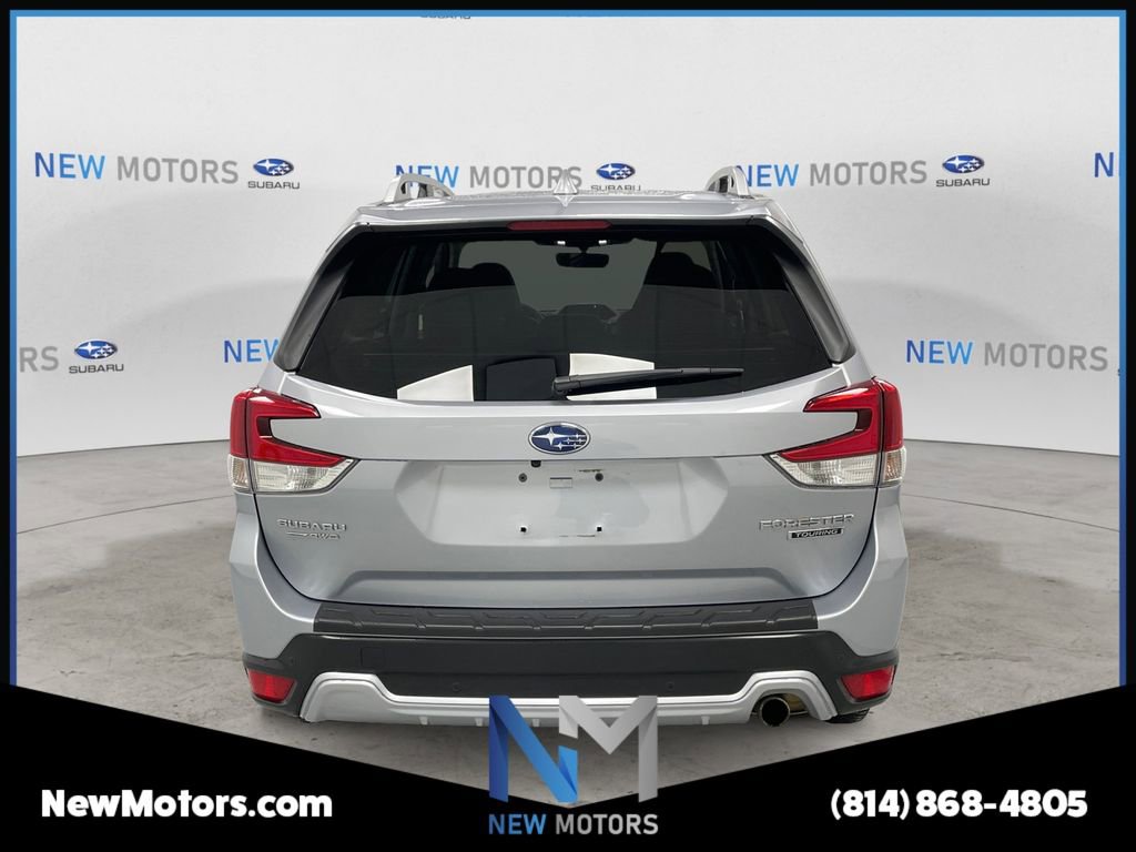 Used 2023 Subaru Forester Touring image 3