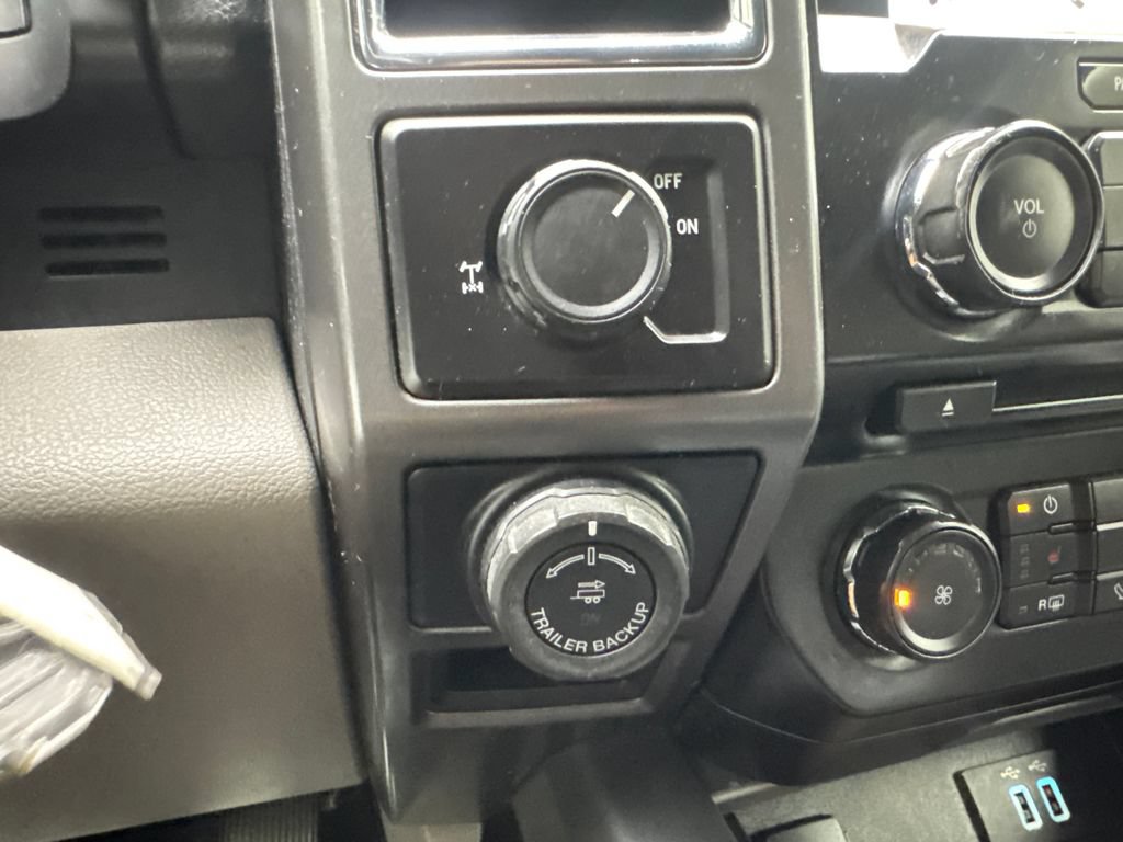 Used 2016 Ford F150 XLT w/ Equipment Group 302A Luxury RWD image 57