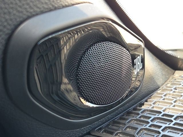 Used 2025 Toyota 4Runner Limited image 36