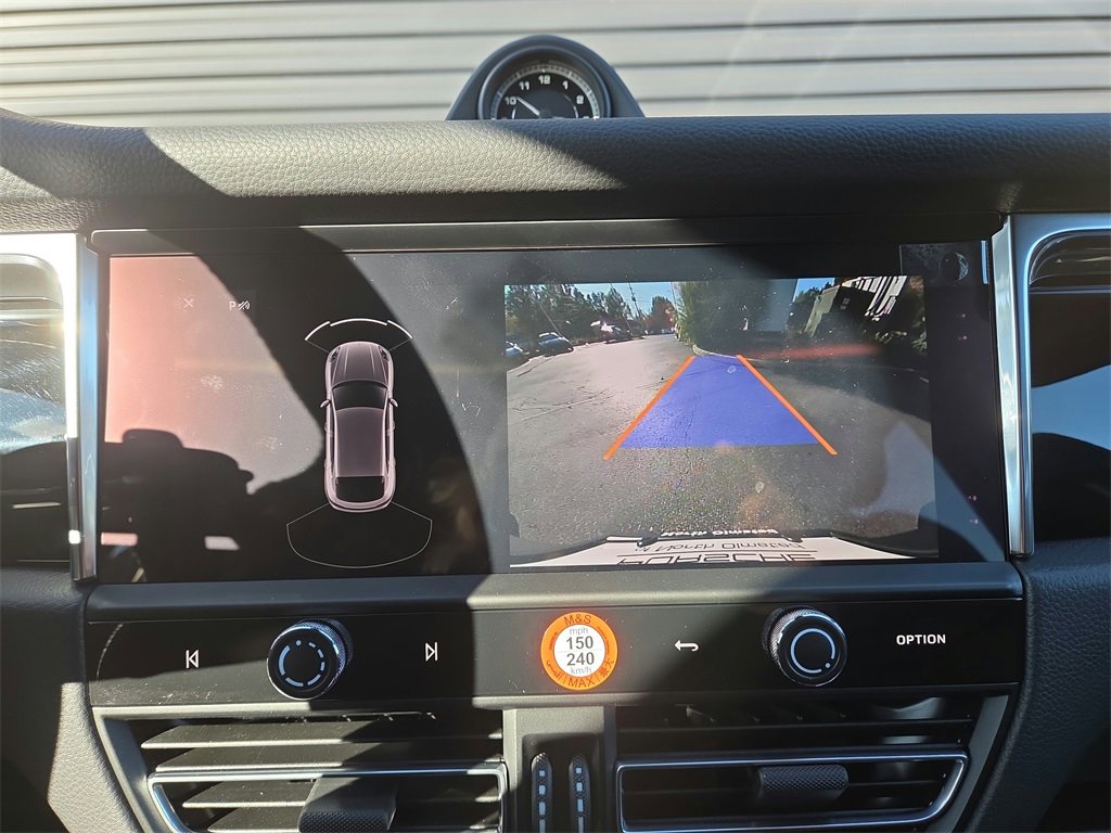 New 2026 Porsche Macan image 12