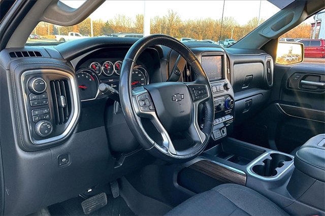 Used 2021 Chevrolet Silverado 1500 RST image 18