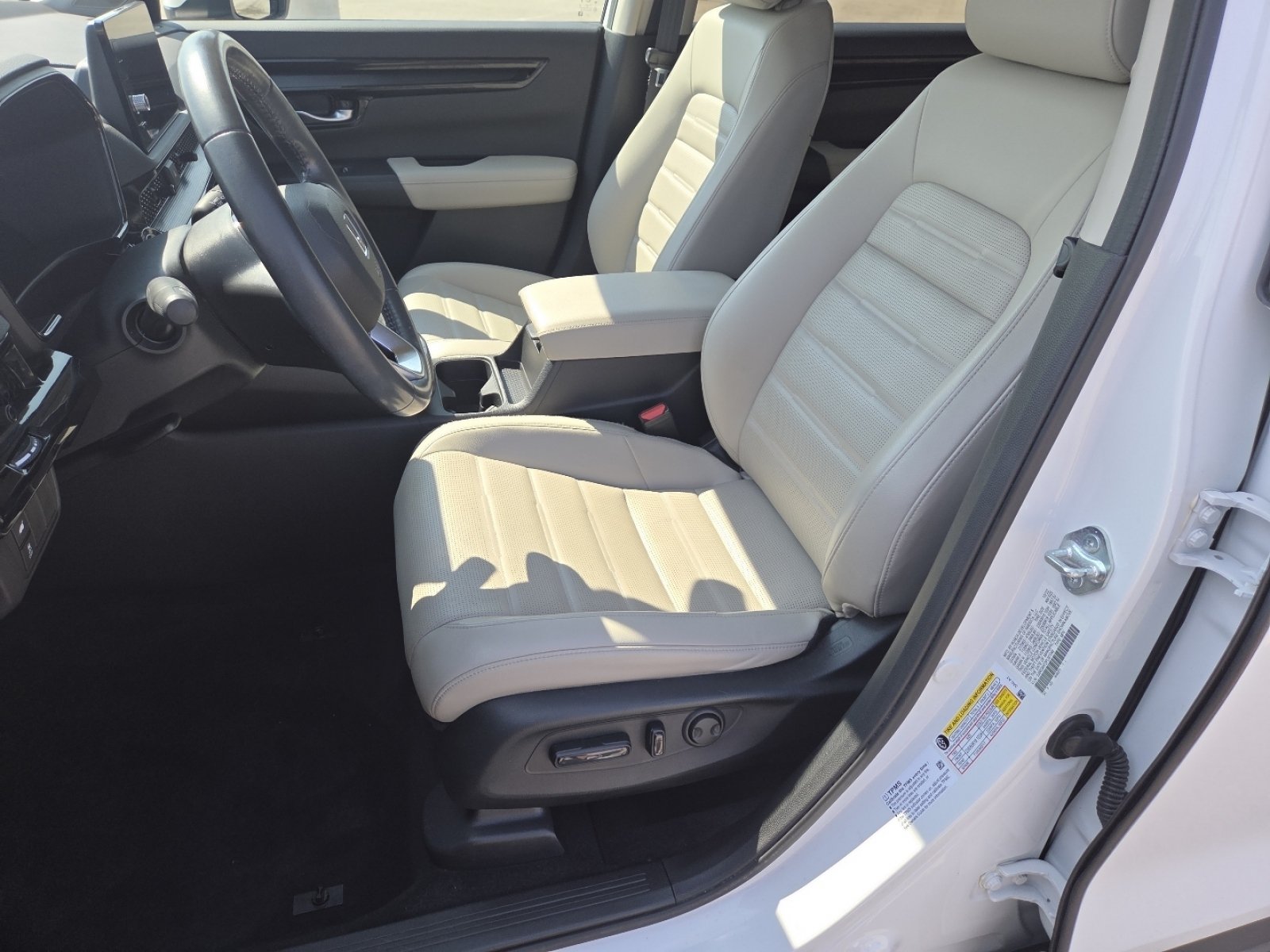 Used 2023 Honda CR-V EX-L image 25