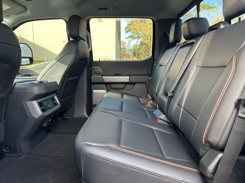 New 2026 Ford F250 Lariat w/ Black Appearance Package image 38