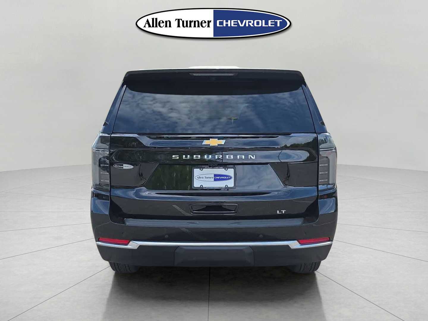 New 2026 Chevrolet Suburban LT w/ Comfort Package image 5