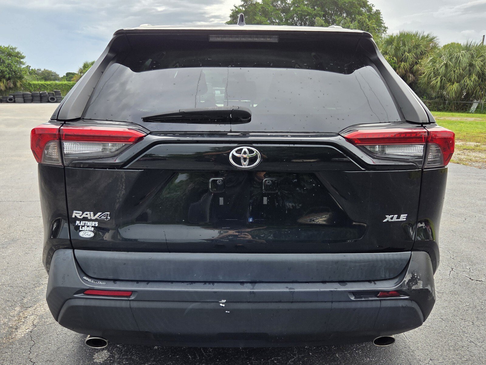 Used 2022 Toyota RAV4 XLE FWD image 4