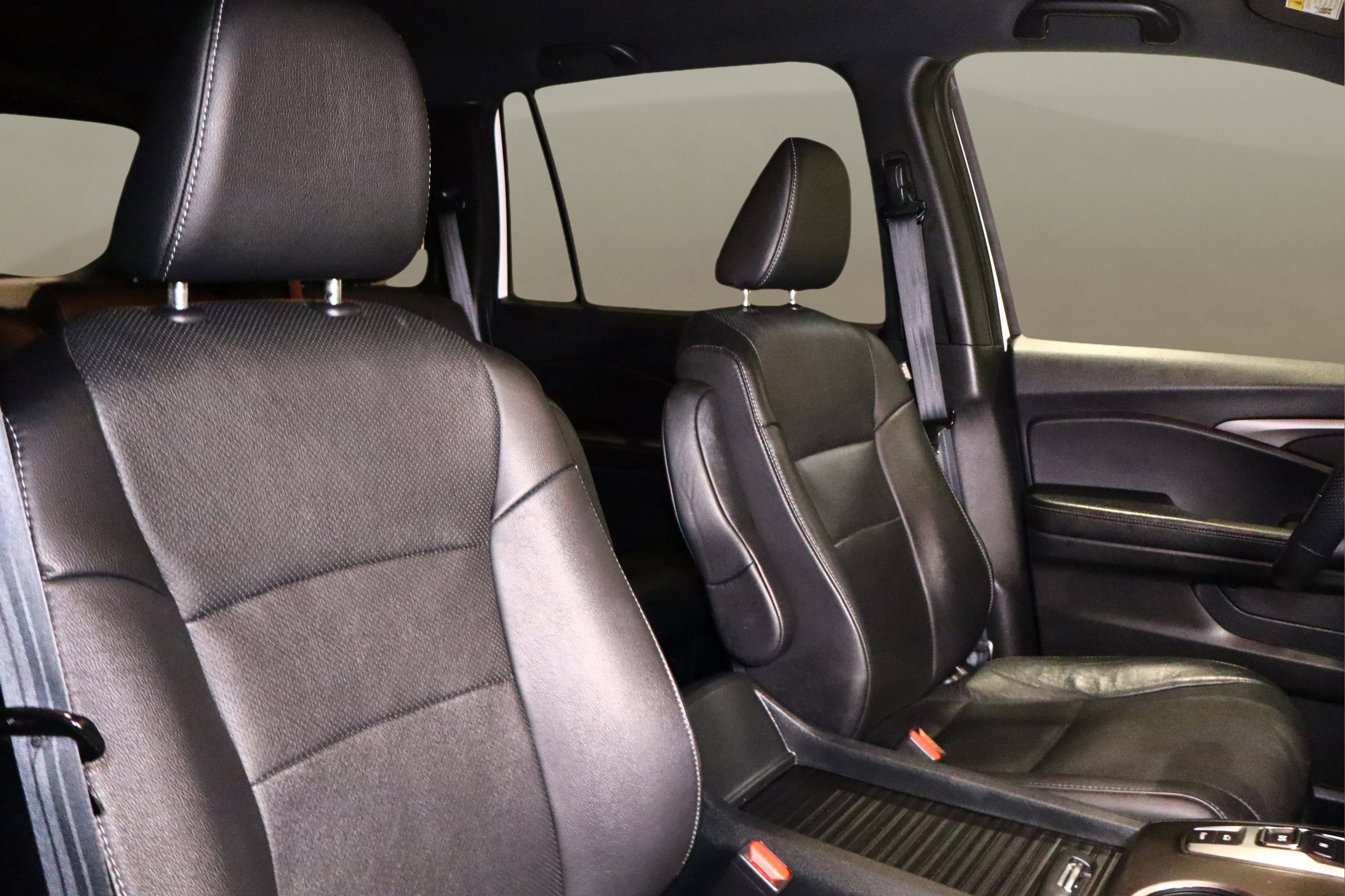 Used 2023 Honda Passport EX-L image 19