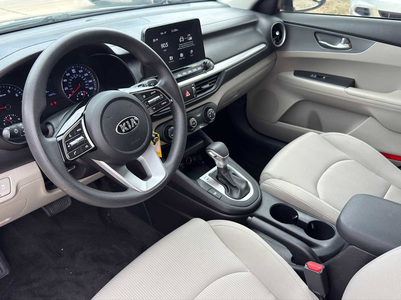 Certified 2021 Kia Forte LXS FWD image 9