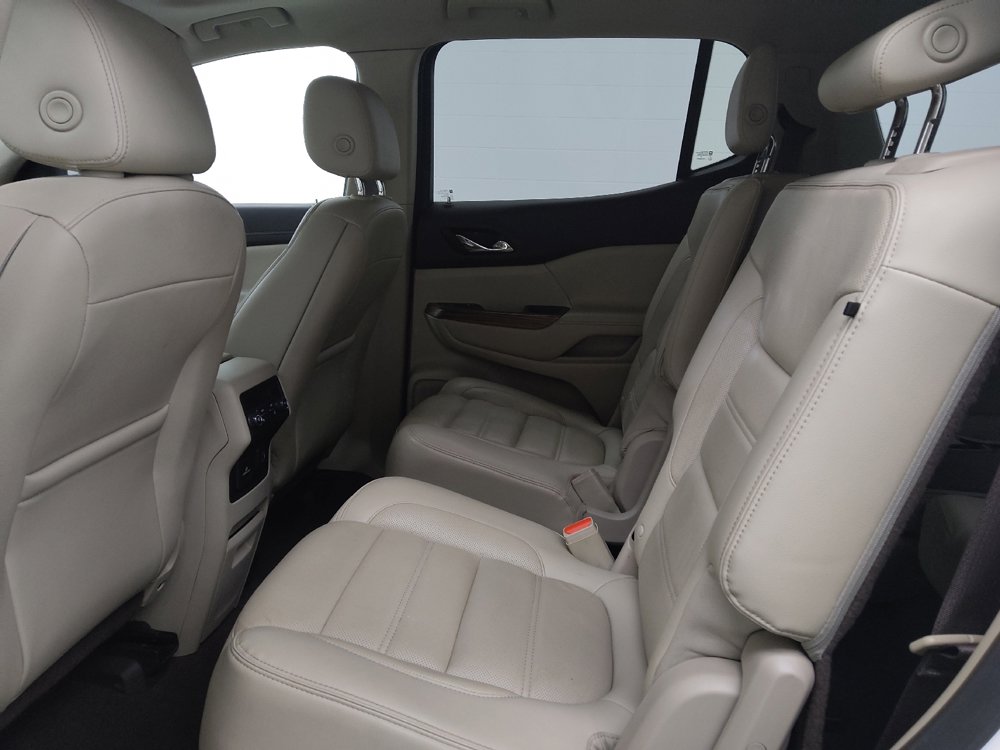 Used 2019 GMC Acadia Denali w/ Technology Package FWD image 18