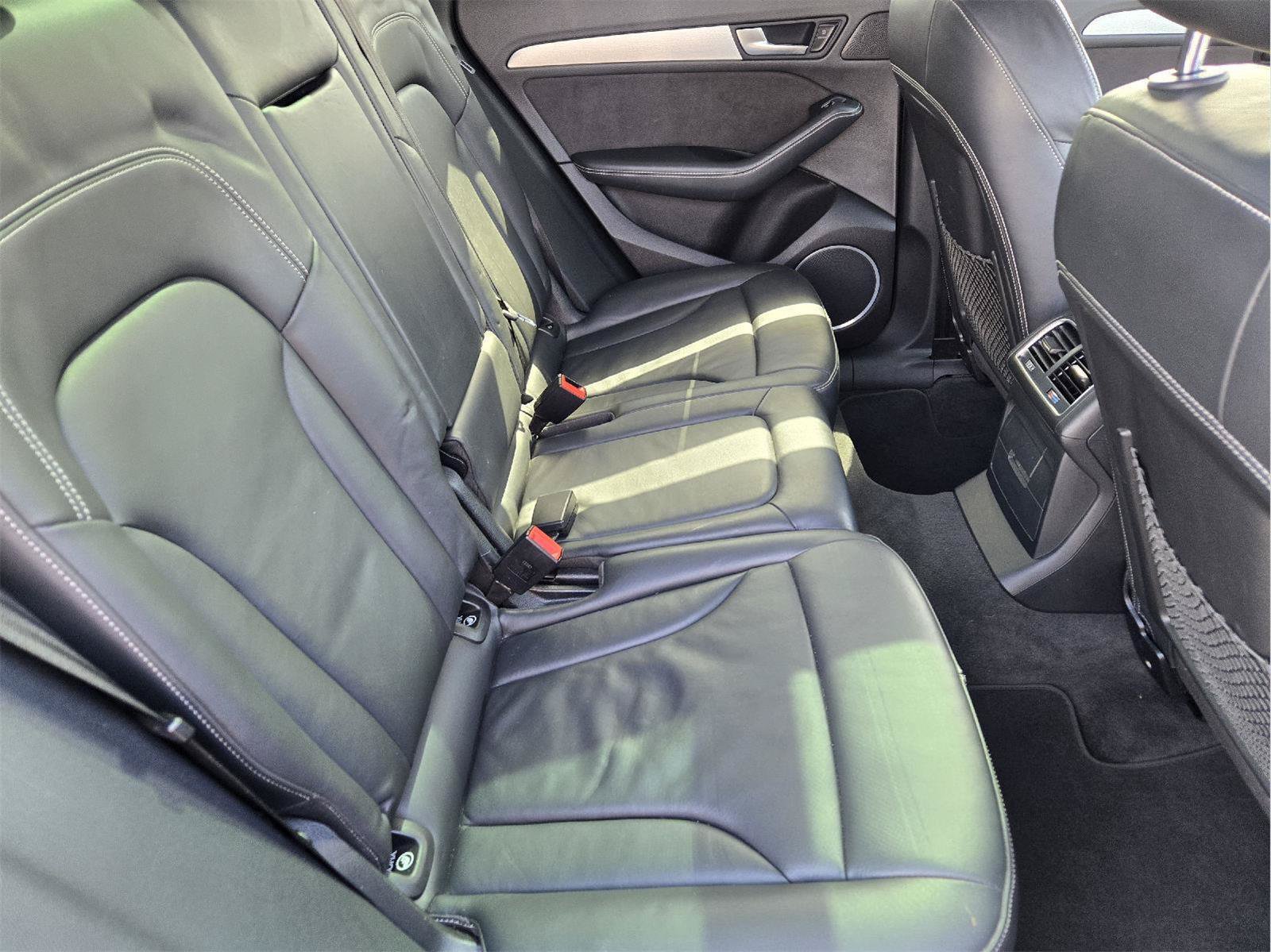 Used 2017 Audi SQ5 Premium Plus w/ Technology Package AWD/4WD image 30