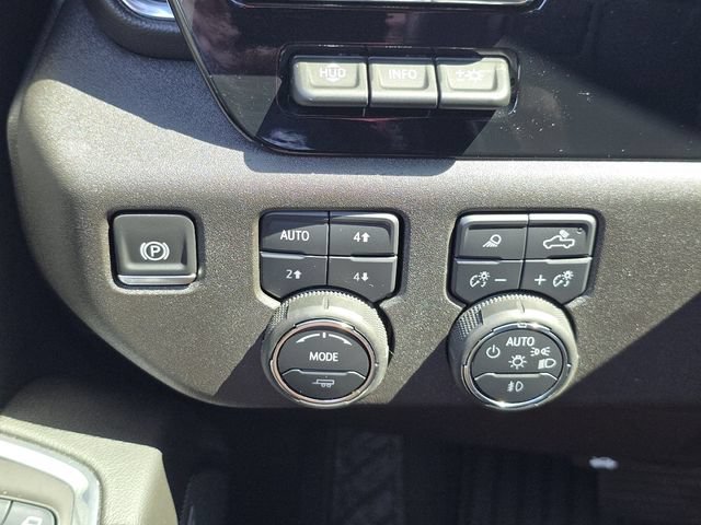 Used 2025 Chevrolet Silverado 2500 LTZ w/ LTZ Premium Package AWD/4WD image 6
