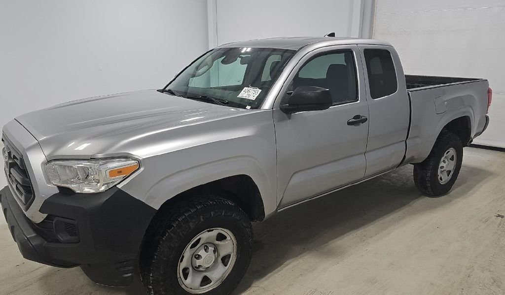 Used 2021 Toyota Tacoma SR image 1