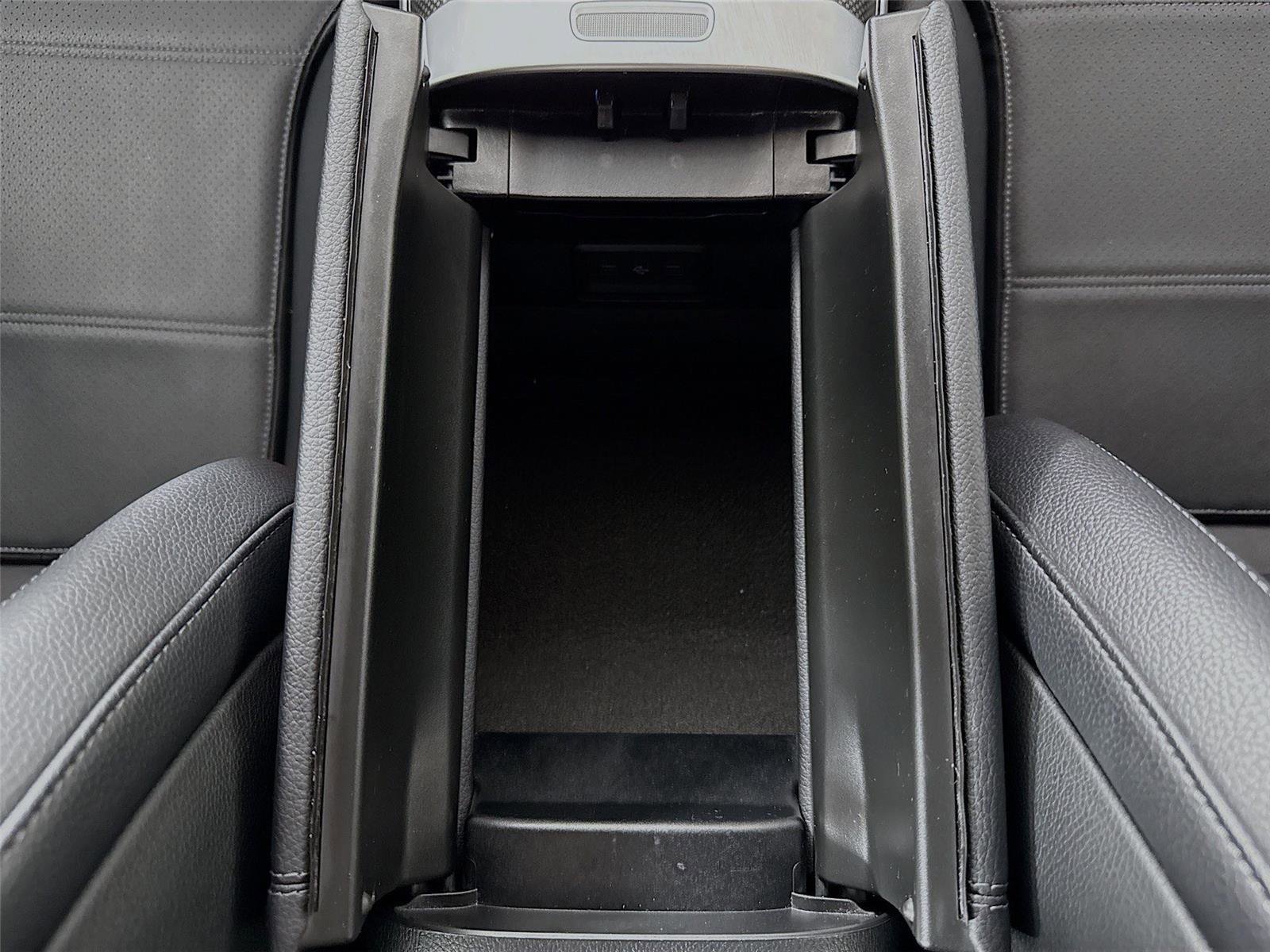 Used 2022 Mercedes-Benz C 300 Sedan image 36