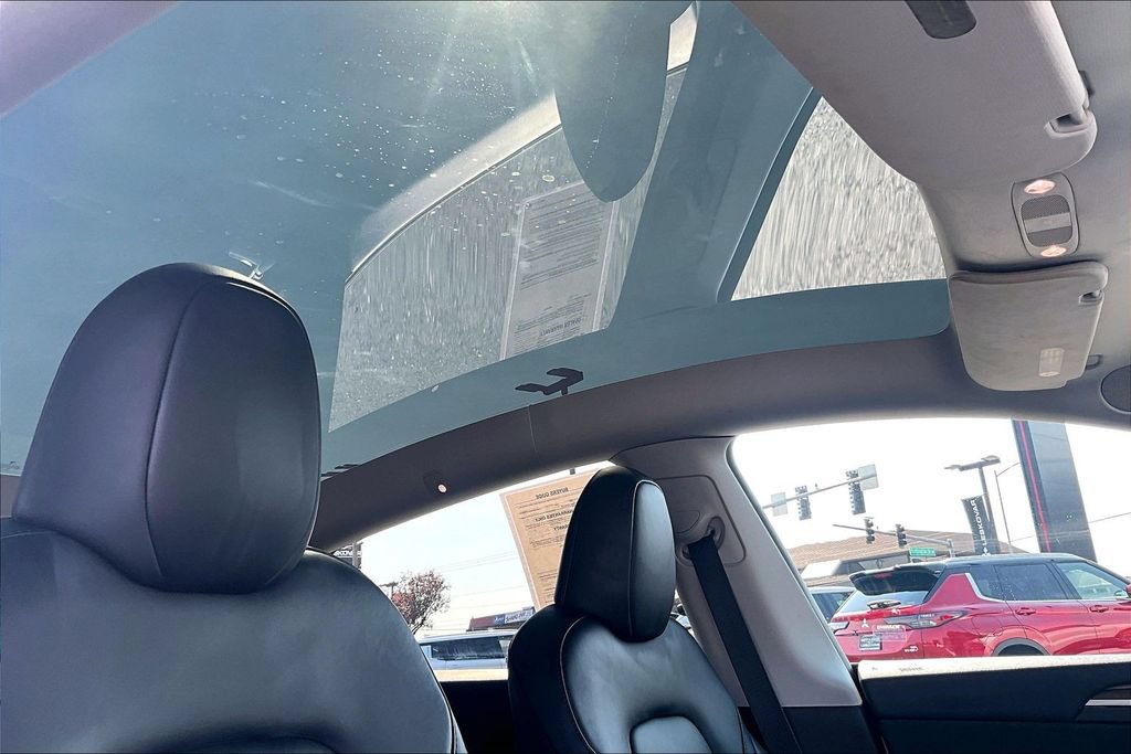Used 2023 Tesla Model Y Long Range AWD/4WD image 22
