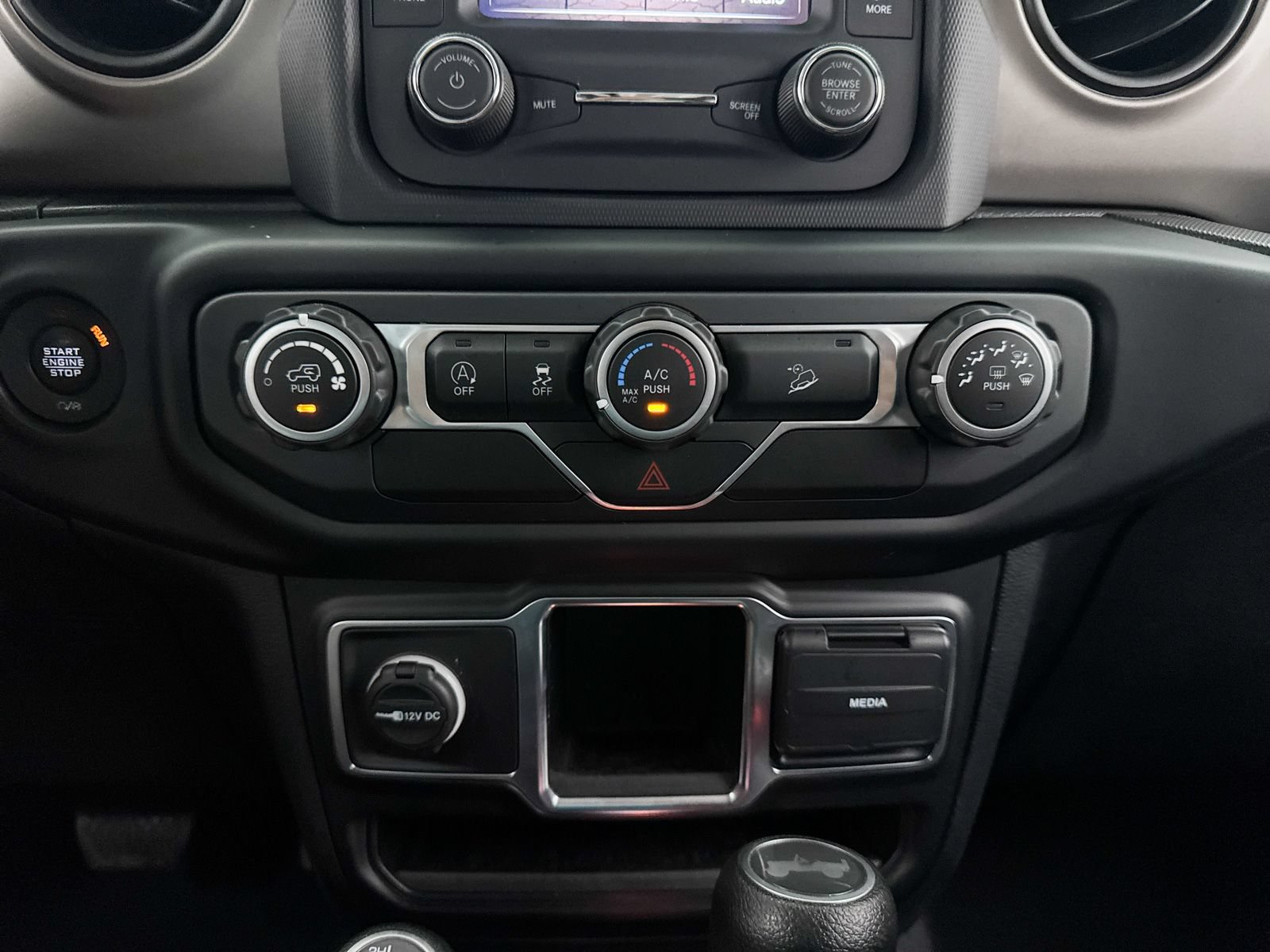 Used 2020 Jeep Wrangler Unlimited Sport AWD/4WD image 23