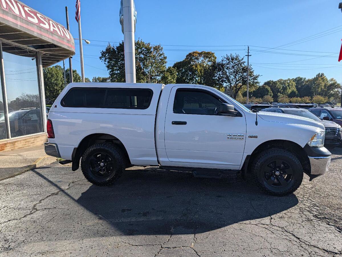 Used 2017 RAM 1500 Tradesman w/ Chrome Appearance Group RWD image 13