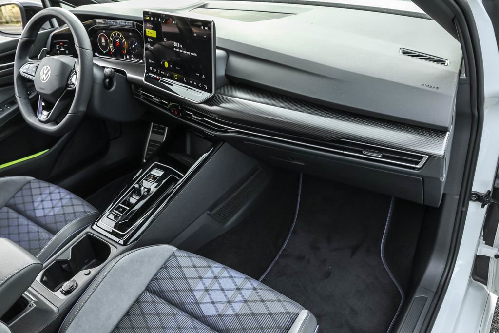 New 2025 Volkswagen Golf R Black Edition image 39