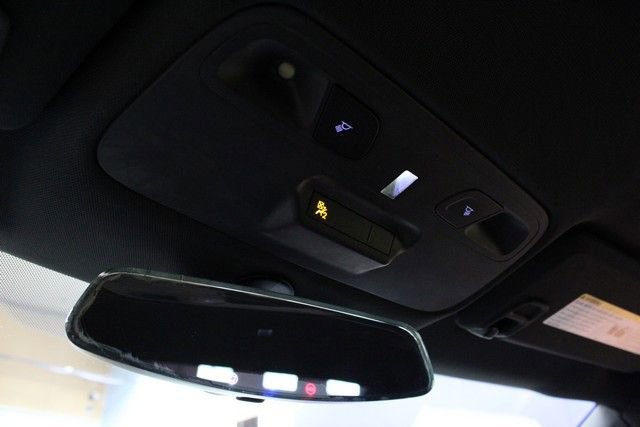 Used 2016 Chevrolet Camaro LT w/ Technology Package RWD image 26