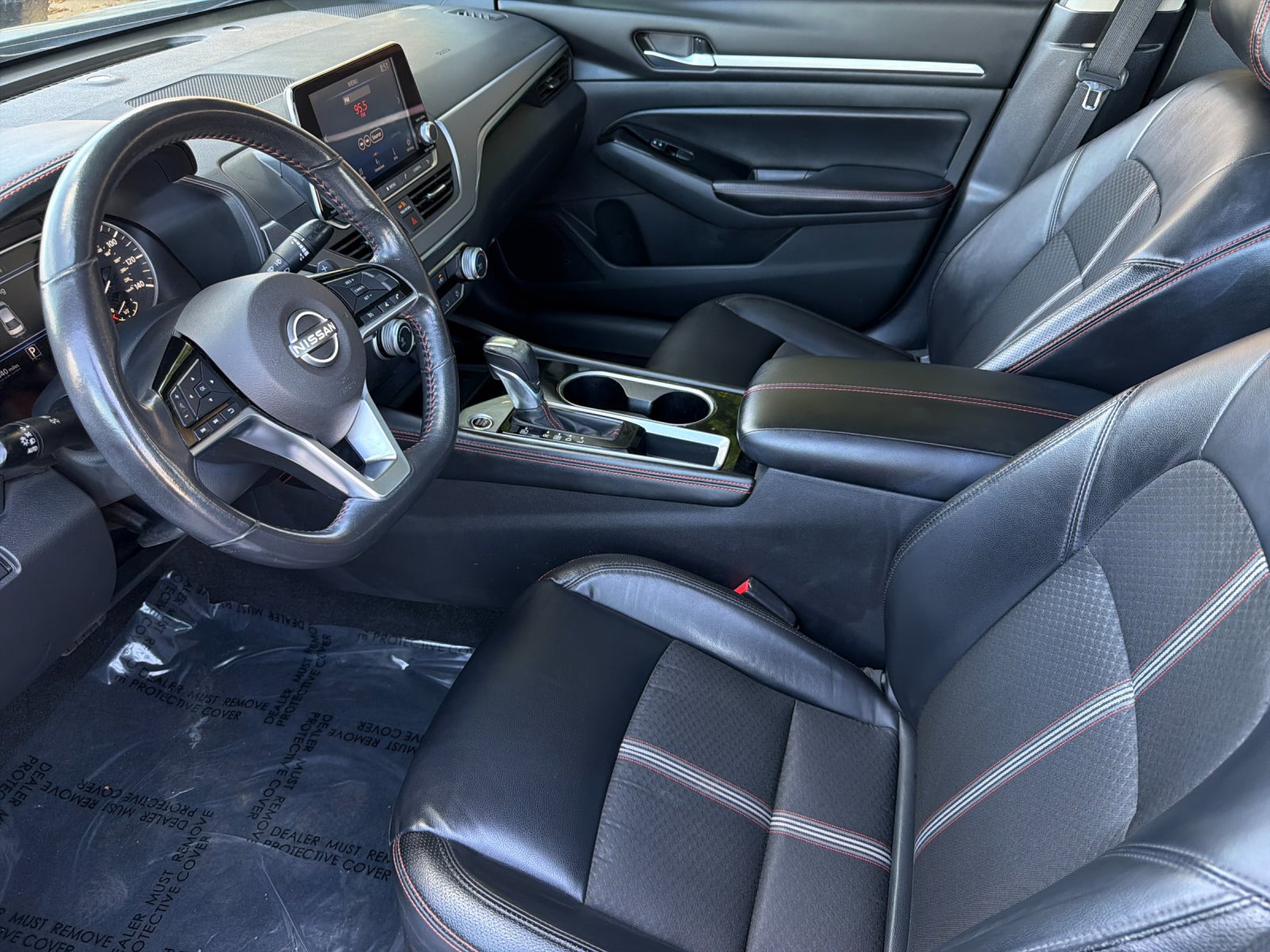 Used 2024 Nissan Altima 2.5 SR FWD image 10