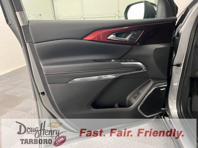 New 2026 Chevrolet Traverse RS w/ LPO, Floor Liner Package FWD image 28