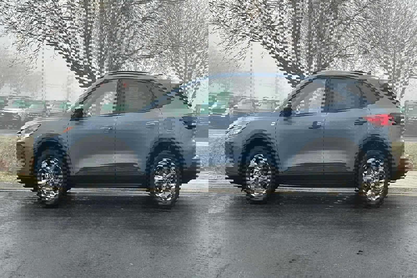 Certified 2025 Ford Escape ST-Line w/ Tech Pack #1 image 5