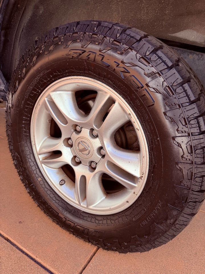 Used 2005 Lexus GX 470 image 30