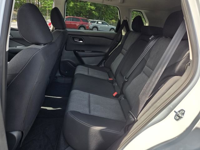 Used 2026 Nissan Rogue SV w/ Cold Weather Package FWD image 10