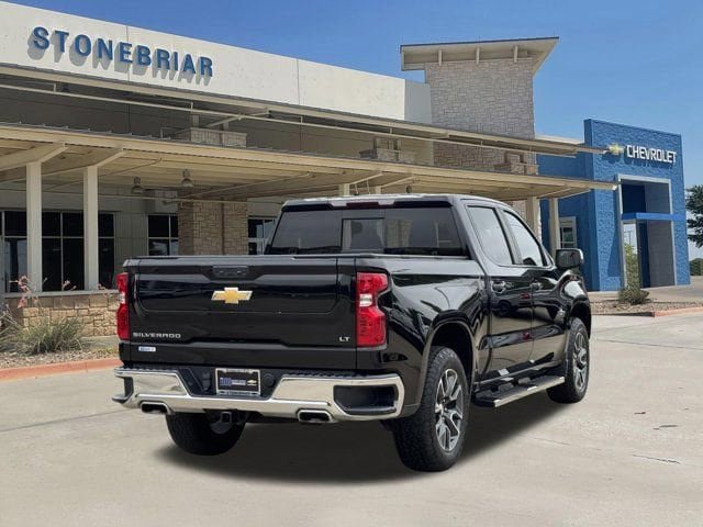 Used 2024 Chevrolet Silverado 1500 LT AWD/4WD image 5