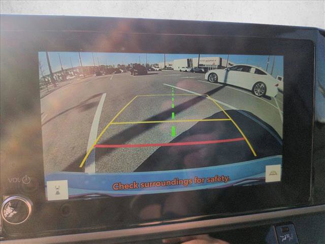 Used 2025 Toyota Camry SE w/ Convenience Package image 14