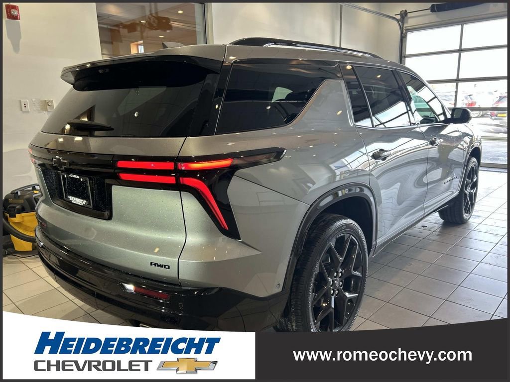 Used 2024 Chevrolet Traverse RS w/ LPO, Floor Liner Package image 4