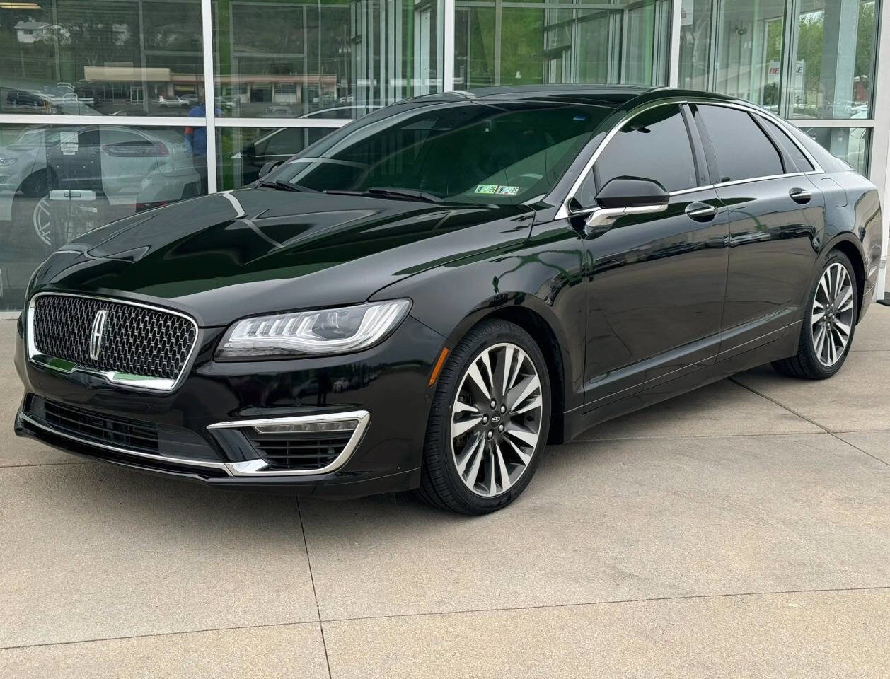 Used 2018 Lincoln MKZ Reserve w/ Climate Package AWD/4WD image 3
