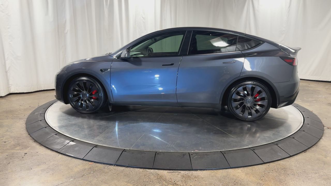 Used 2022 Tesla Model Y Performance image 7