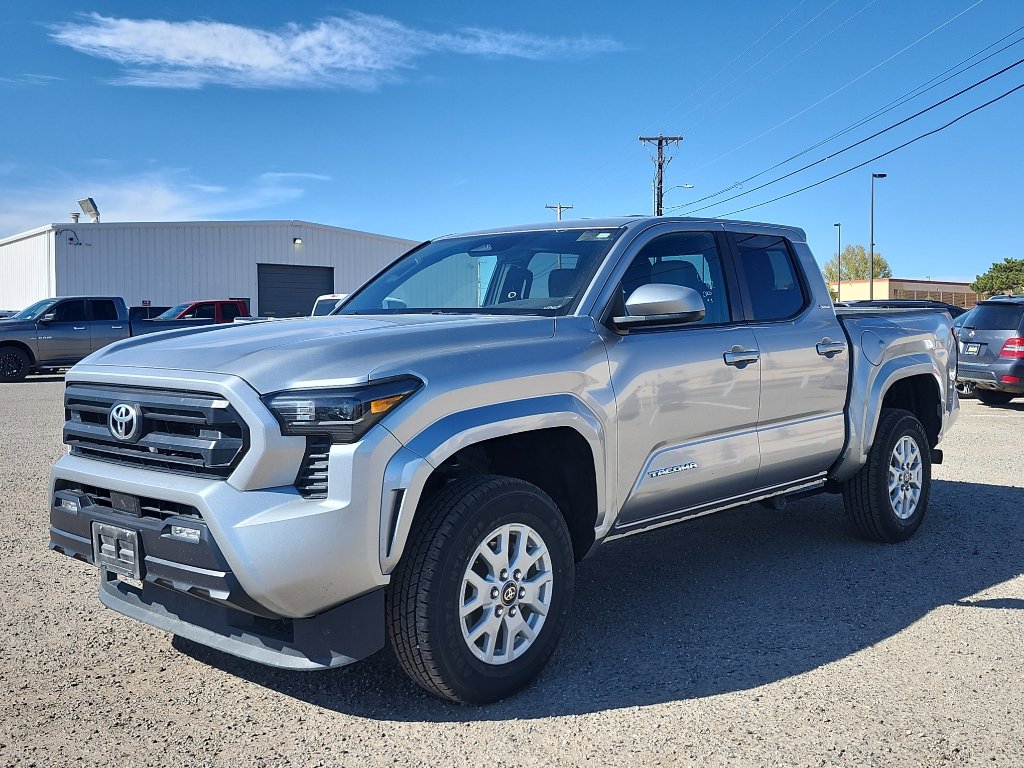 Used 2024 Toyota Tacoma SR5 AWD/4WD image 1