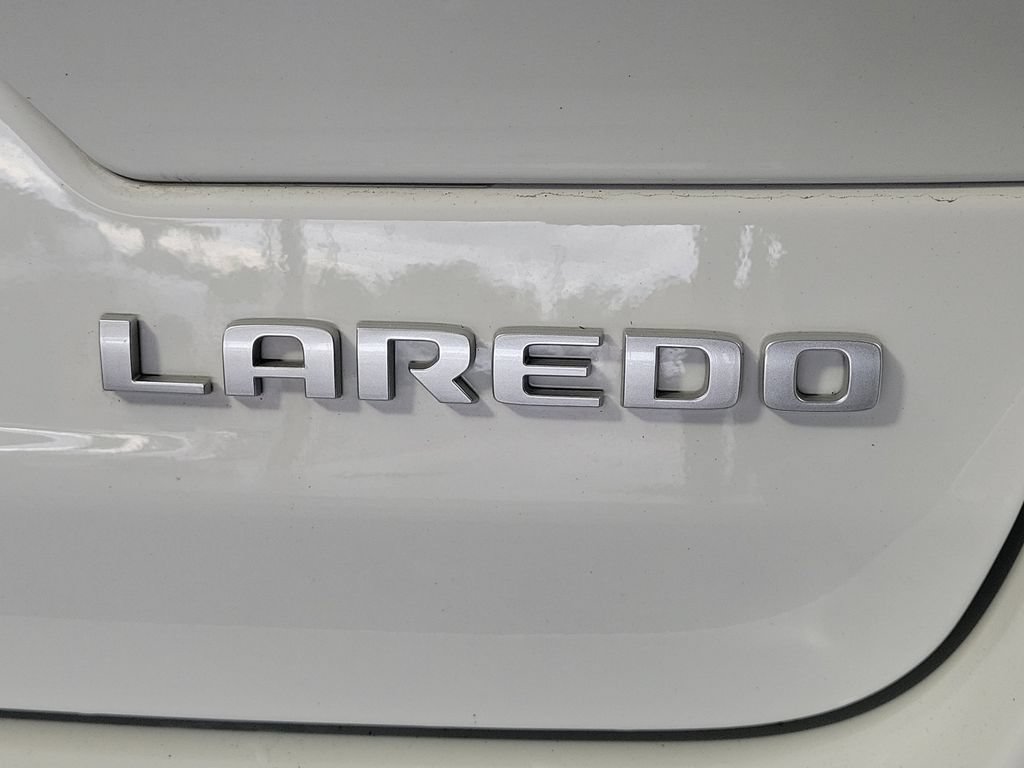 Used 2024 Jeep Grand Cherokee Laredo X w/ Trailer Tow Package RWD image 7