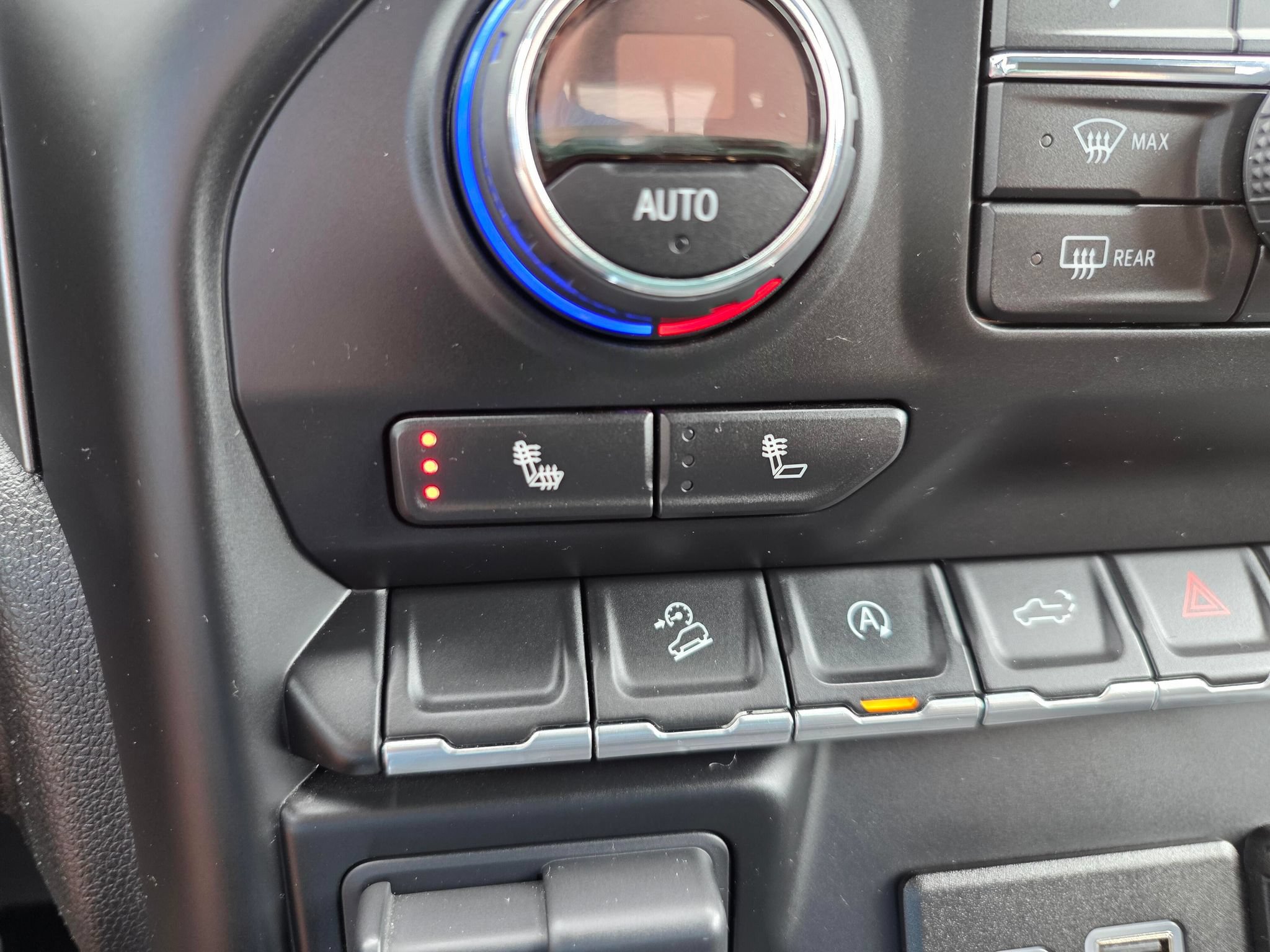Used 2019 Chevrolet Silverado 1500 RST w/ All-Star Edition AWD/4WD image 17