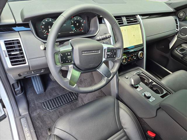 New 2026 Land Rover Discovery S AWD/4WD image 3
