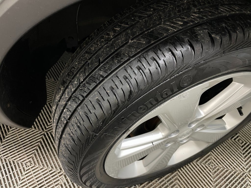 Used 2015 Buick Encore AWD image 43