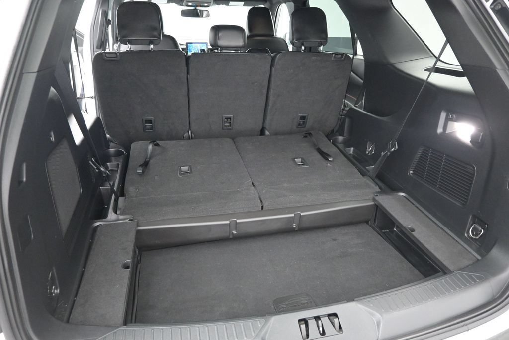 Used 2022 Ford Explorer ST-Line RWD image 10