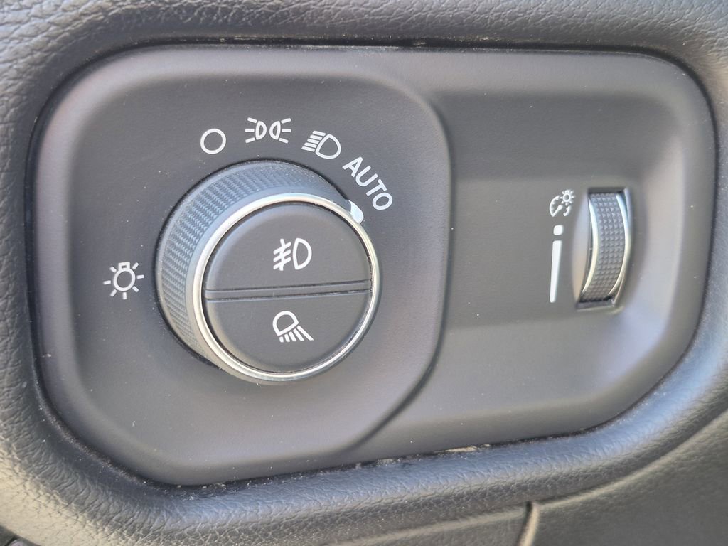 Used 2024 RAM 3500 Big Horn image 9