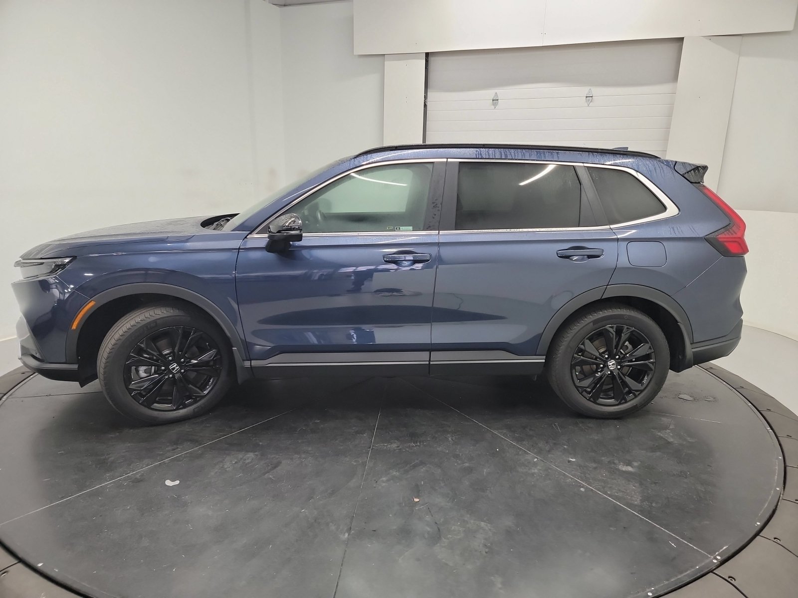 Certified 2023 Honda CR-V Sport Touring image 5