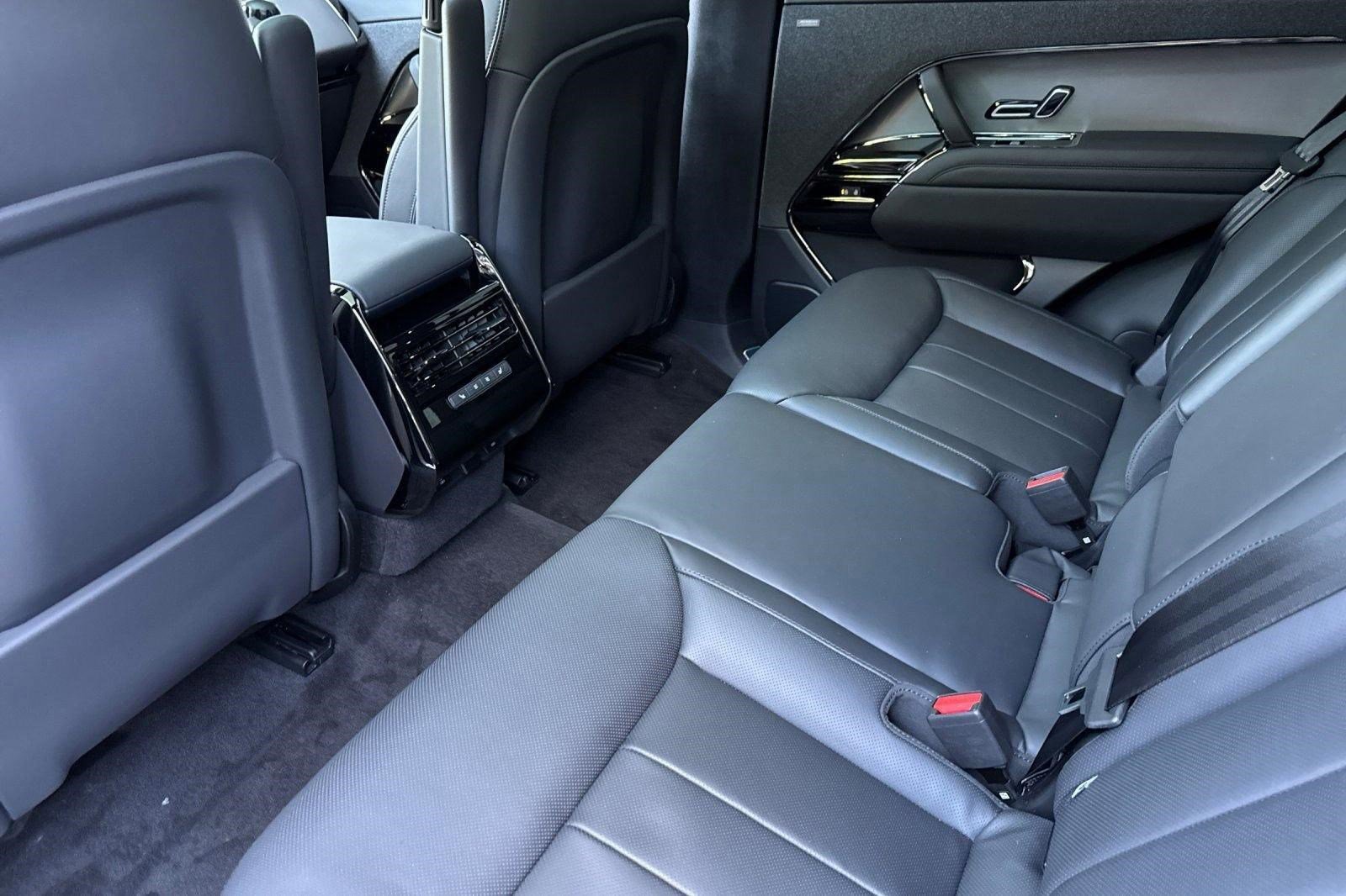 New 2026 Land Rover Range Rover Sport Dynamic SE AWD/4WD image 24