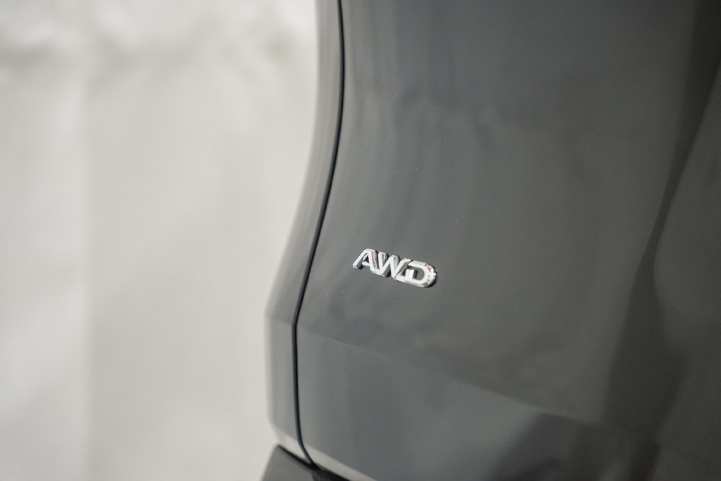 Certified 2024 Toyota Grand Highlander AWD image 7