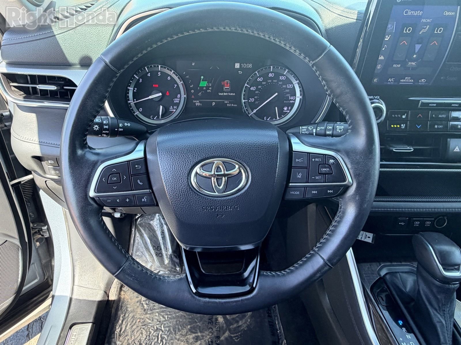 Used 2020 Toyota Highlander Platinum FWD image 21