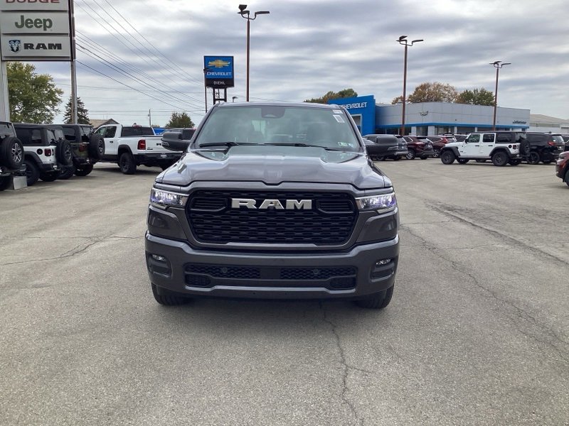 New 2026 RAM 1500 4x4 Crew Cab image 2