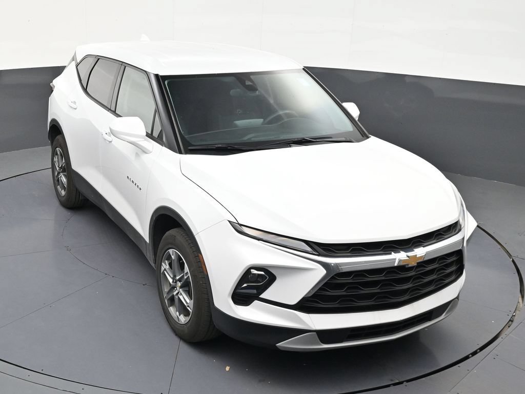 Used 2024 Chevrolet Blazer LT FWD image 18