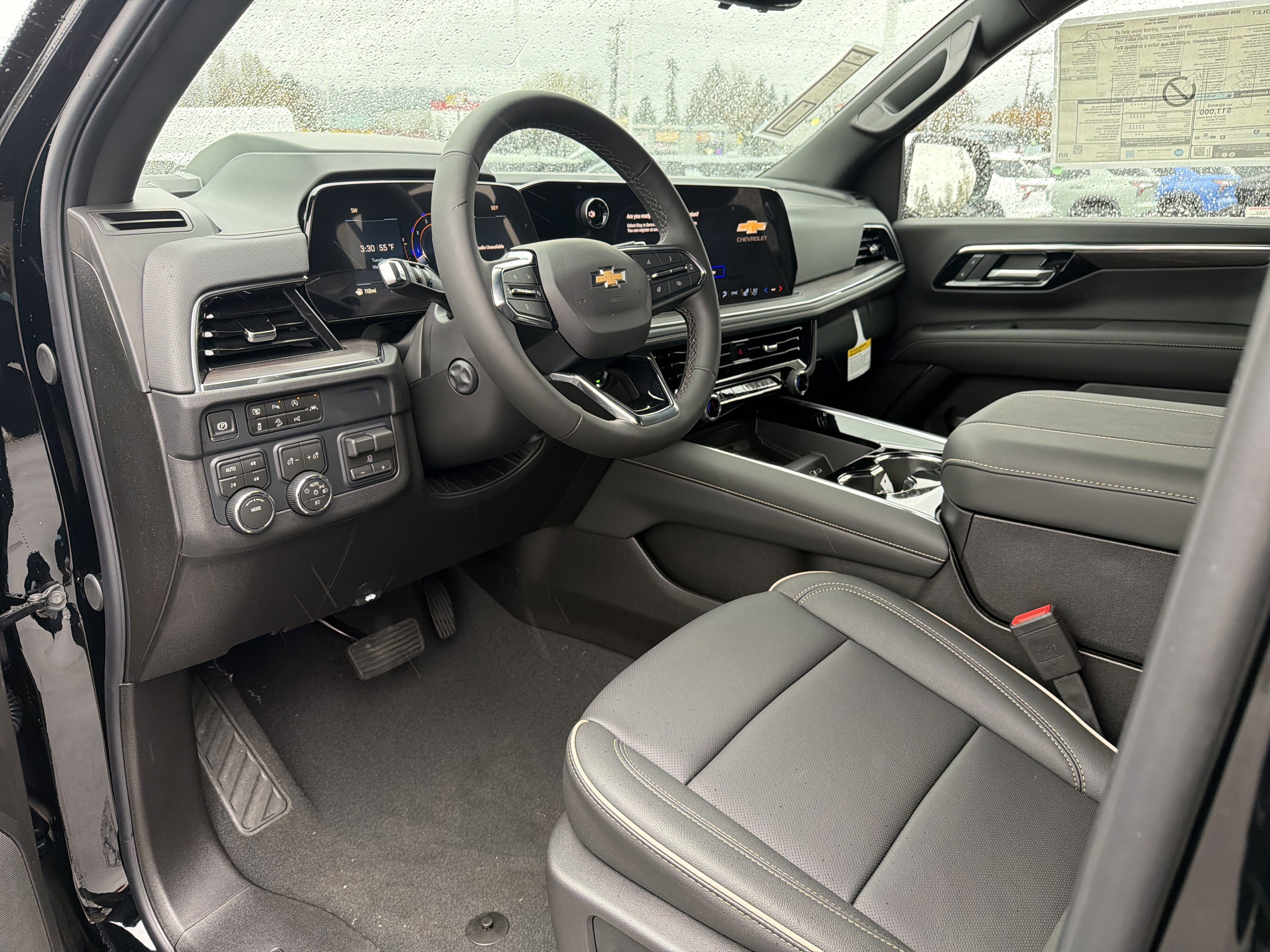 New 2026 Chevrolet Suburban Premier image 9