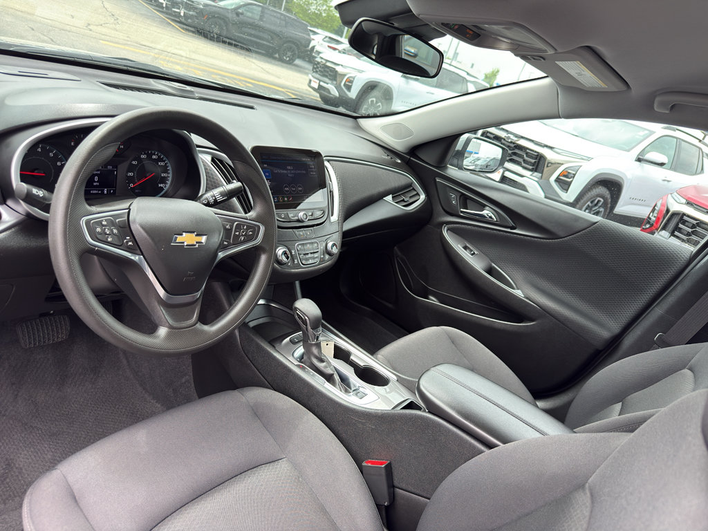 Used 2024 Chevrolet Malibu LT FWD image 25