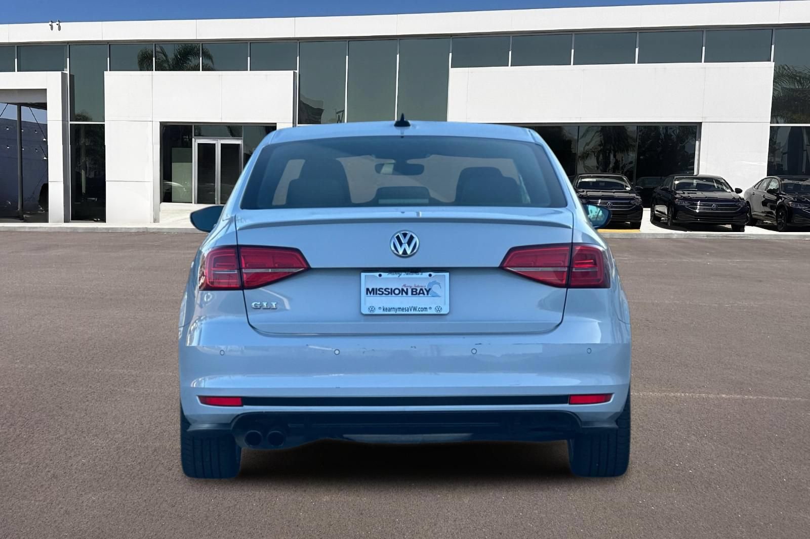 Used 2017 Volkswagen Jetta GLI FWD image 4